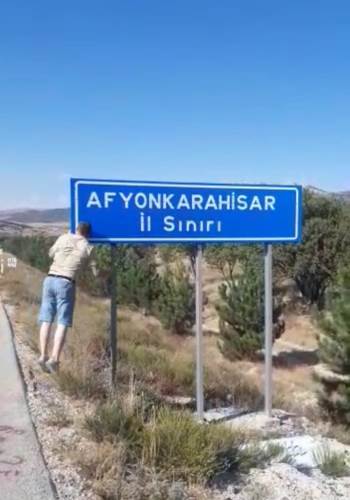 Memleket Hasretini Bakın Nasıl Dindirdi
