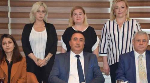 Memleket nasılsa partisi de öyle olur!