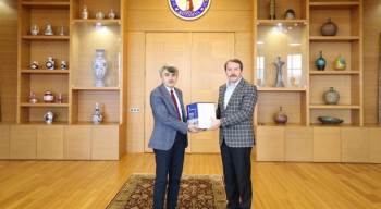 Memur-Sen Genel Başkanı Yalçın’Dan Rektör Uysal’A Ziyaret
