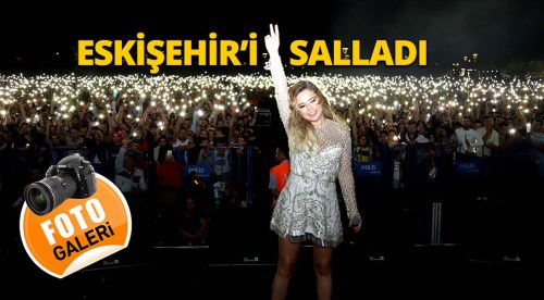 Merve Özbey'den muhteşem Eskişehir konseri