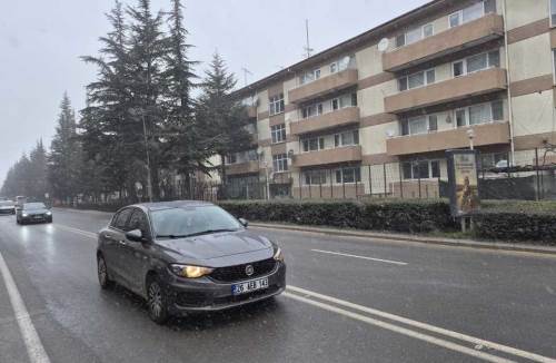 Meteoroloji Eskişehir'i uyarmıştı: Kar geri döndü!