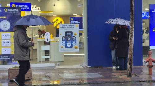 Meteoroloji saat vermişti: Eskişehir'de sağanak etkili oldu!