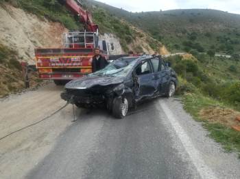 Metrelerce Yuvarlanan Araçtan Küçük Sıyrıklarla Kurtuldu
