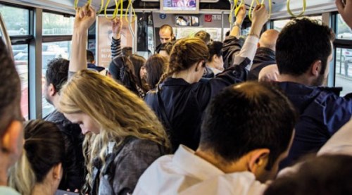 Metrobüste iğrenç olay