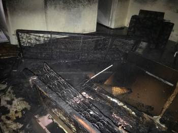 Metruk Binada Çıkan Yangın Korkuttu
