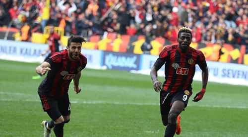 Meye ikinci golünü attı