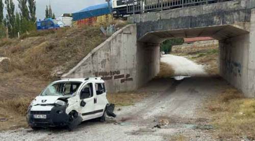 Mezarlık yolunda can verdi! Afyon'da feci kaza...