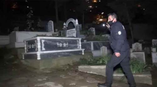 Mezarlıktan gelen ihbar polisi alarma geçirdi!