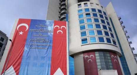 MHP 8 İL YÖNETİMİNİ KAPATTI!