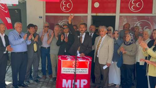 MHP Alpu'da kongre heyecanı: Alparslan Kokulu güven tazeledi