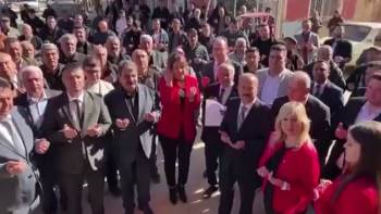 Mhp’Li Vekil Kazanmaları İçin Hocadan Dua İstedi
