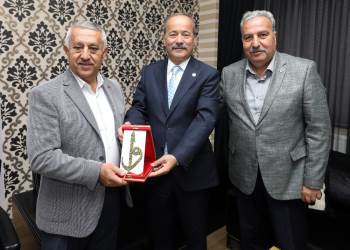 Mhp Milletvekili Taytak’Tan Başkan Zeybek’E Ziyaret
