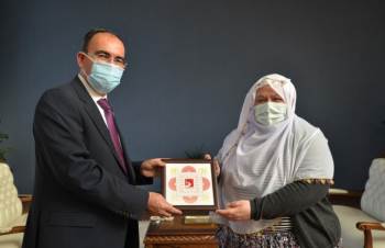 Mihalgazi Belediye Başkanı Akgün’Den Rektör Beydemir’E Ziyaret
