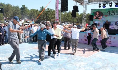 Mihalıççık’ta kirazla bereket, birlikle güç buluştu