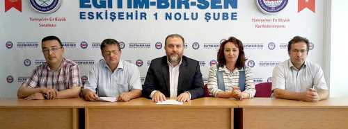 Milletimize sabır ve metanet diliyoruz