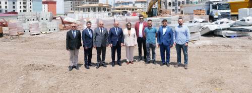 Milletvekili Gürcan ve Başkan Albayrak TOKİ şantiyesinde incelemelerde bulundu