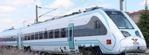 Milli hızlı tren hız rekorunu kırdı: Saatte 240 kilometreye ulaştı