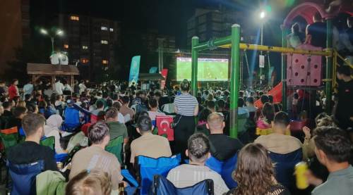 Milli maç heyecanı Eskişehir'de yine dev ekranda!