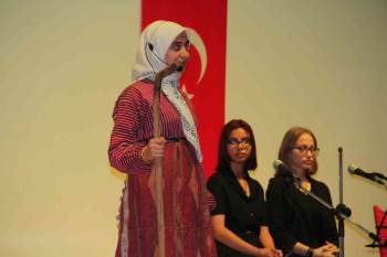 Milli Mücadele’Nin Kadın Kahramanları Şiirlerle Canlandırıldı
