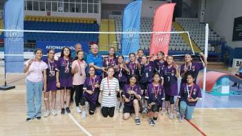 Mini Kızlar Voleybol Kulüp Müsabakaları Sona Erdi

