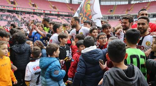 Minik kalplerde Eskişehirspor sevdası: Gelecek nesil hazır!