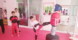 Minik Kick-Boskçular çalışıyor