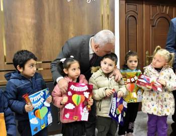 Minik Öğrenciler İl Müftüsü İle Bir Araya Geldi
