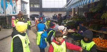 Minik Öğrencilerden Esnaf Ziyareti
