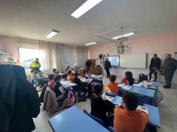 Minik Öğrencilere Polislik Mesleği Tanıtıldı
