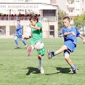 Minik Yüreklerin futbol tutkusu