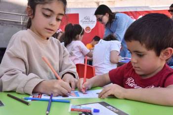 Minikler, ‘Atatürk Ve Bandırma Vapuru’ Temalı Karton Etkinliğinde Buluştu
