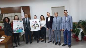 Minikler ’Çevre Dostu Oyuncaklar’ İsimli Projelerini Tanıttılar
