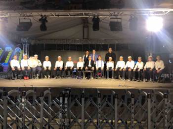 Miniklerden Zafer Meydanında İlahi Ziyafeti
