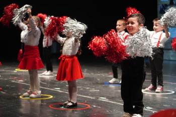 Miniklerin Gösterileri Büyük Beğeni Topladı
