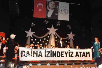 Miniklerin Muhteşem Gösterileri Ayakta Alkışlandı
