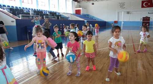 Miniklerin spor keyfi