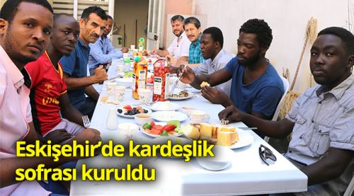 Misafir öğrenciler 'kardeşlik kahvaltısı'nda buluştu