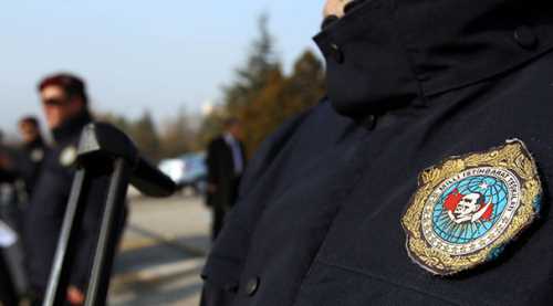 MİT'te 100 personel görevden alındı