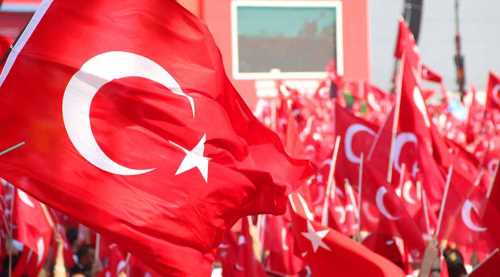 Miting alanındaki sanatçılardan birlik beraberlik vurgusu