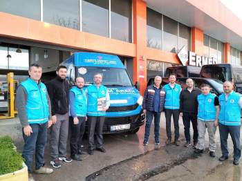 Mobil İkram Aracı Kütahyalıların Hizmetinde
