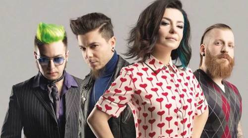 Model 10 yıl sonra geri döndü: Eskişehir’de büyük konser!