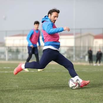 Mor Beyazlılar Kahramanmaraşspor Maçı Hazırlıklarını Sürdürüyor
