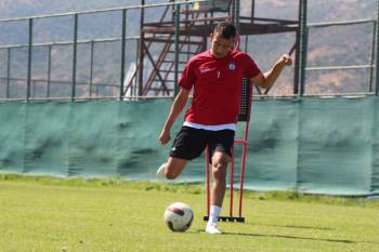 Mor Beyazlılar Tüm Hızıyla Antrenmanlara Başladı
