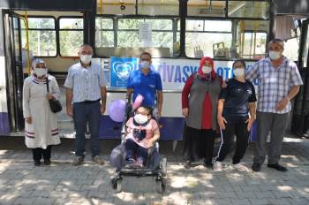 Motivasyon Otobüsünde Engelli Öğrenci Eğitimi
