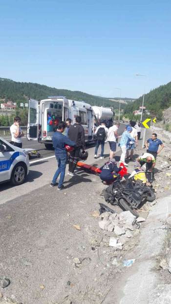 Motosiklet Devrildi; 1 Yaralı
