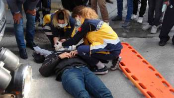 Motosiklet İle Otomobilin Çarpıştığı Kazada 1 Kişi Yaralandı
