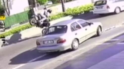 Motosiklet sürücüleri dikkat! Ani frenle böyle takla attı