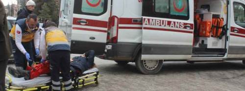 Motosiklet sürücüsü kadın ölümden döndü