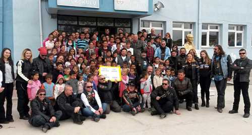 MOTOSİKLET TUTKUNLARINDAN EĞİTİME DESTEK