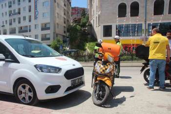 Motosikletiyle Kaza Yapan Sürücü Yaralandı
